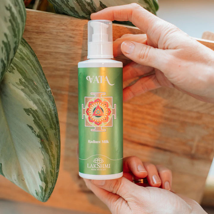 RADIANT MILK LATTE DETERGENTE ILLUMINANTE AL MANGO 200ml